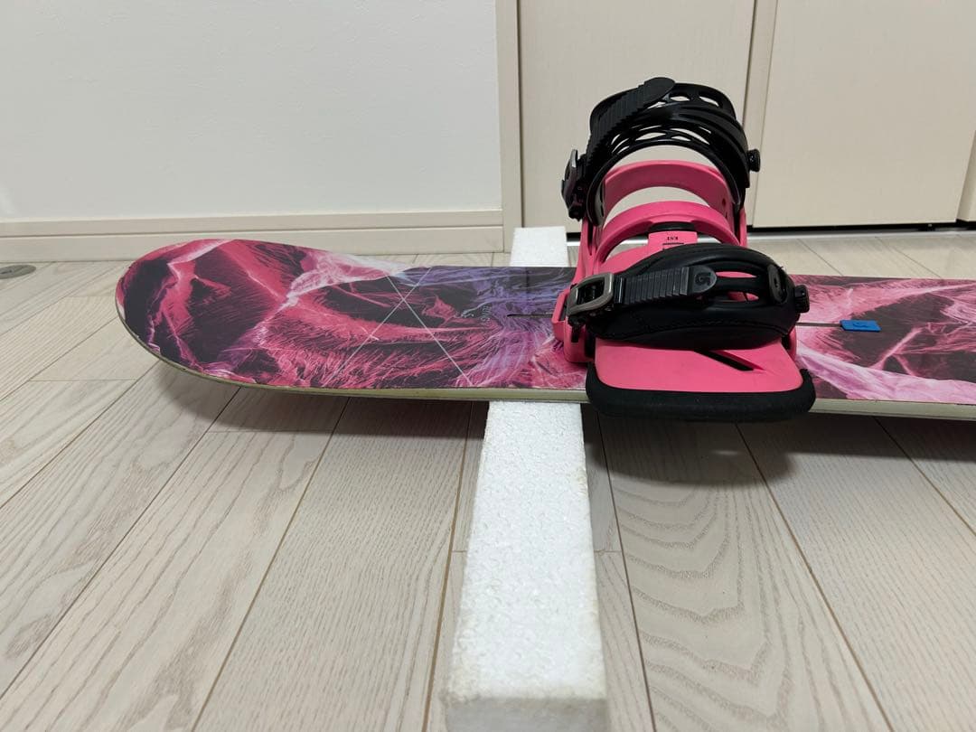 スノーボード BURTON FEELGOOD FLYING V 155