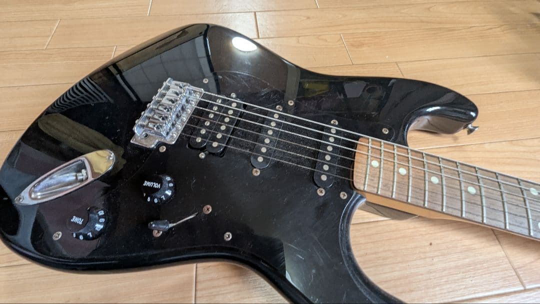 Fender Stratocaster Eシリアル