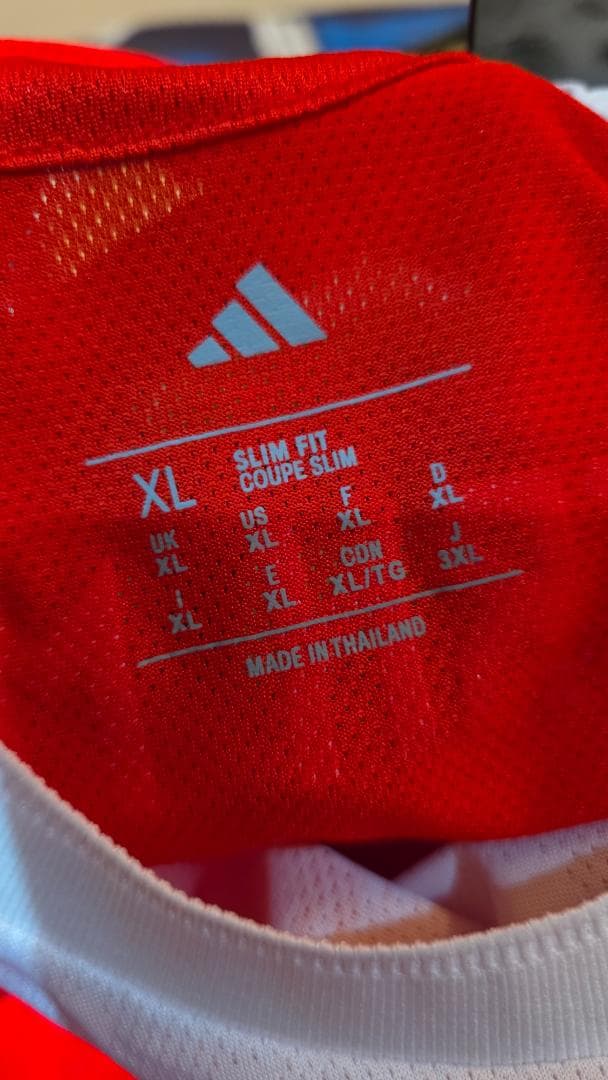 FC Bayern München アディダス シャツ 赤