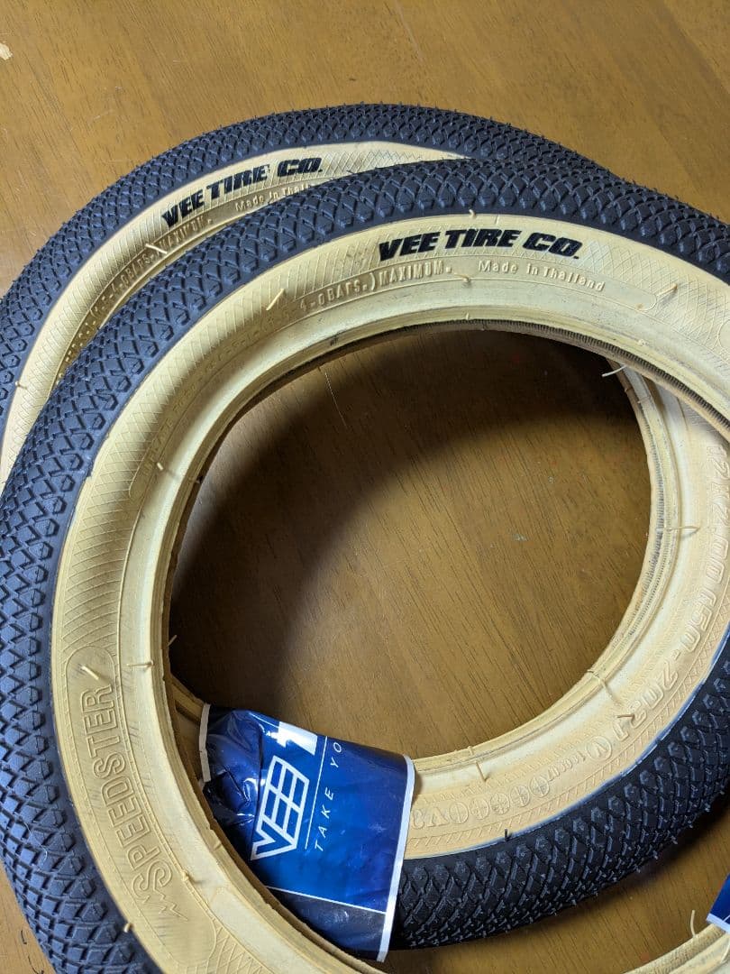 新品 VEE TIRE CO. SPEEDSTER 12×2.0 タイヤ 2本