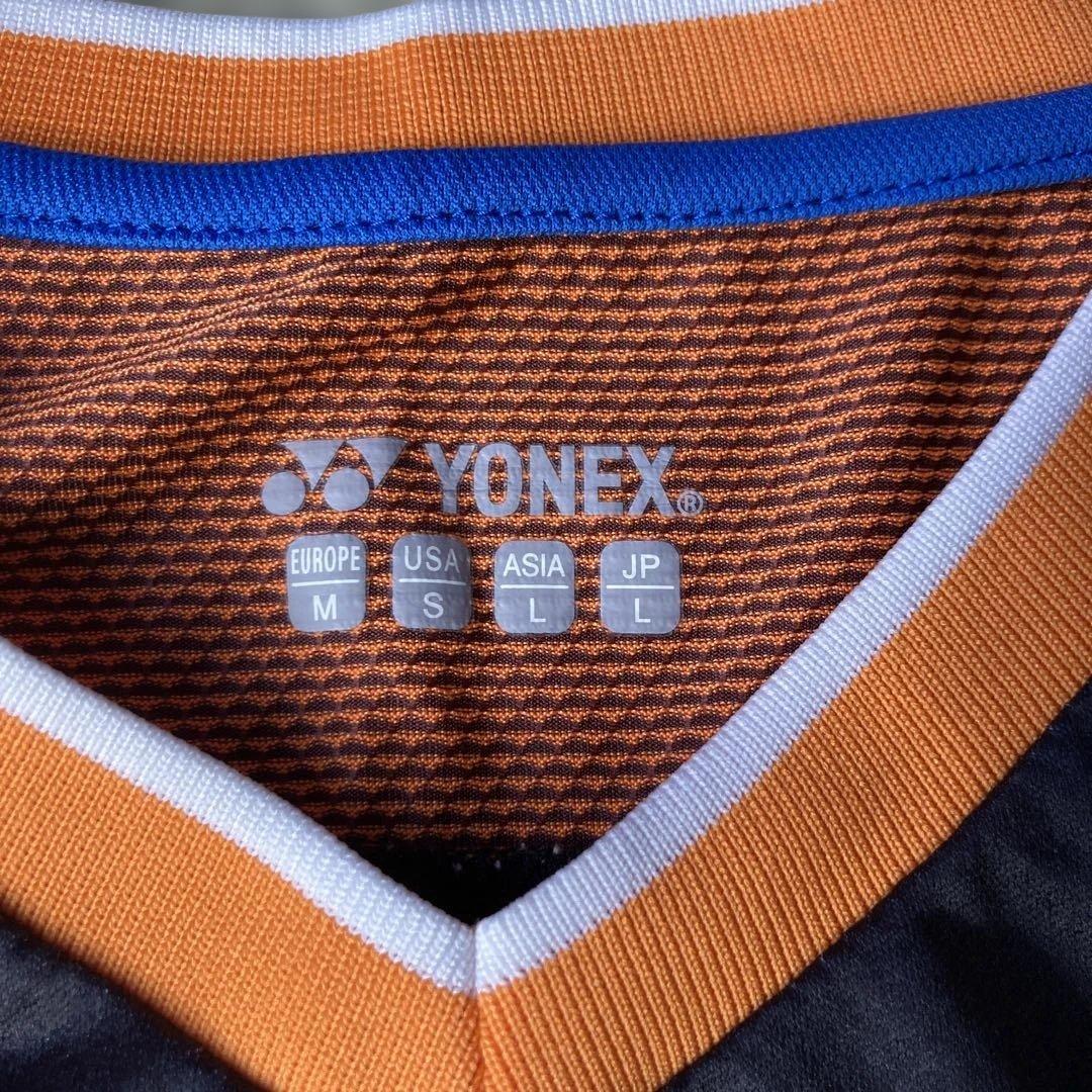 YONEX ノースリーブＴシャツ　Ｌサイズ