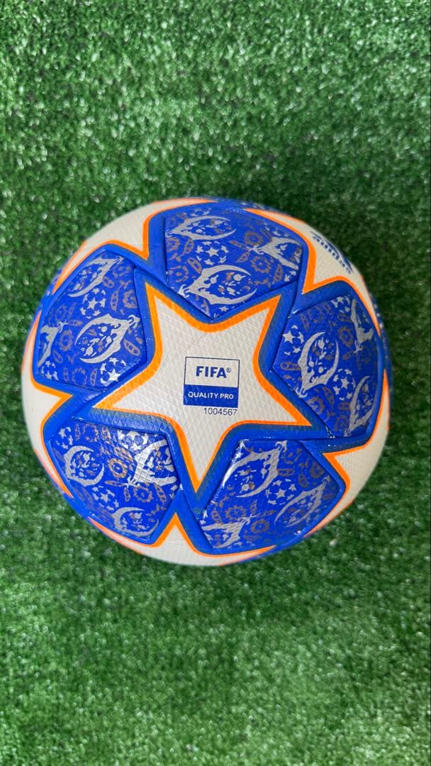 adidas Champions League サッカーボール