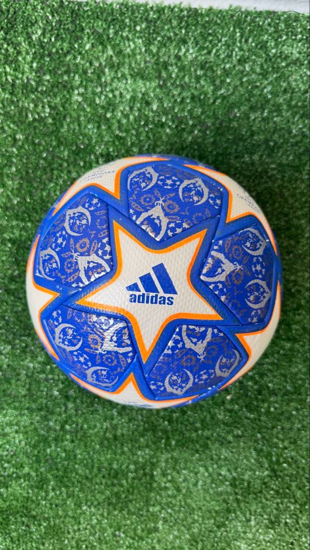 adidas Champions League サッカーボール