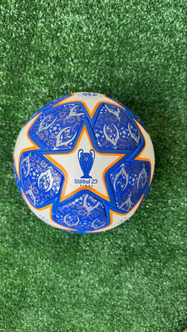 adidas Champions League サッカーボール