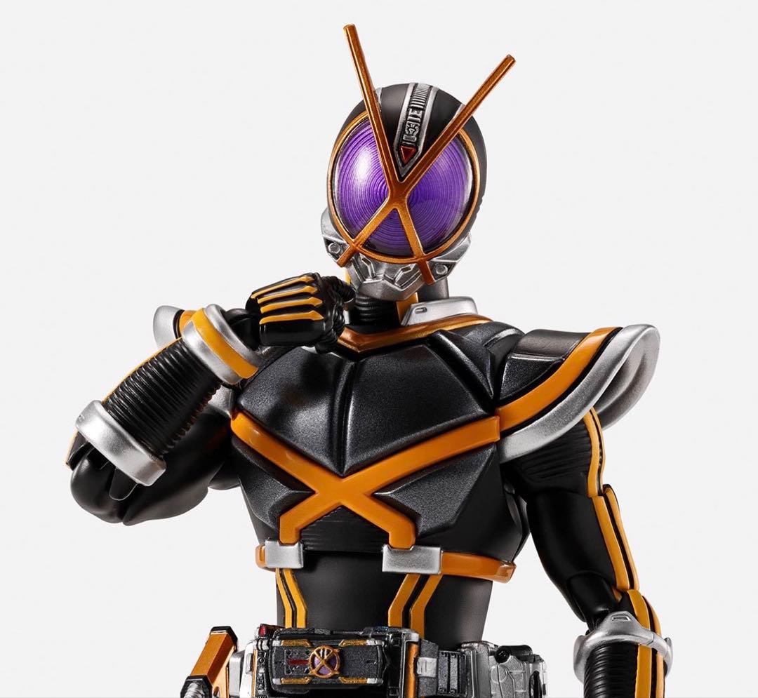 S.H.フィギュアーツ（真骨彫製法） 仮面ライダーカイザ