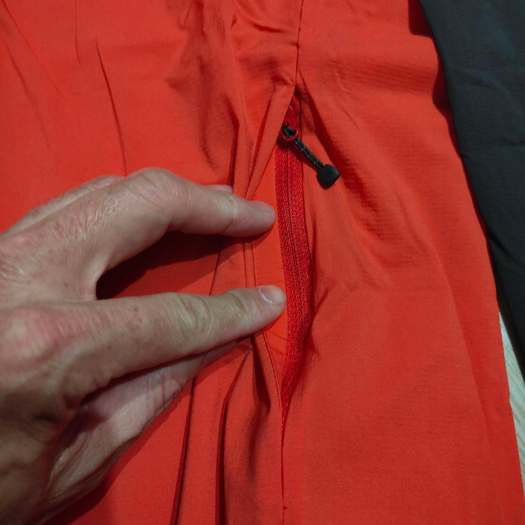 THE NORTH FACEザノースフェイス）　スワローテイルベントフーディ
