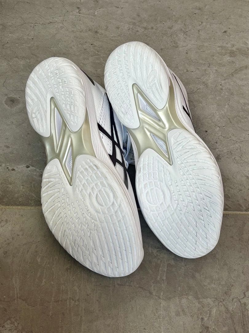 ASICS GELHOOP V15 30.0cm ホワイト/ネイビー