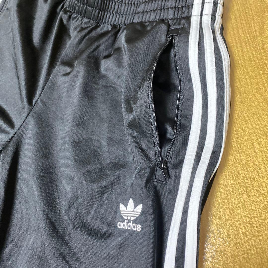 adidas ブラック トラックパンツ　ストライプ　ジャージ　裾ジップ