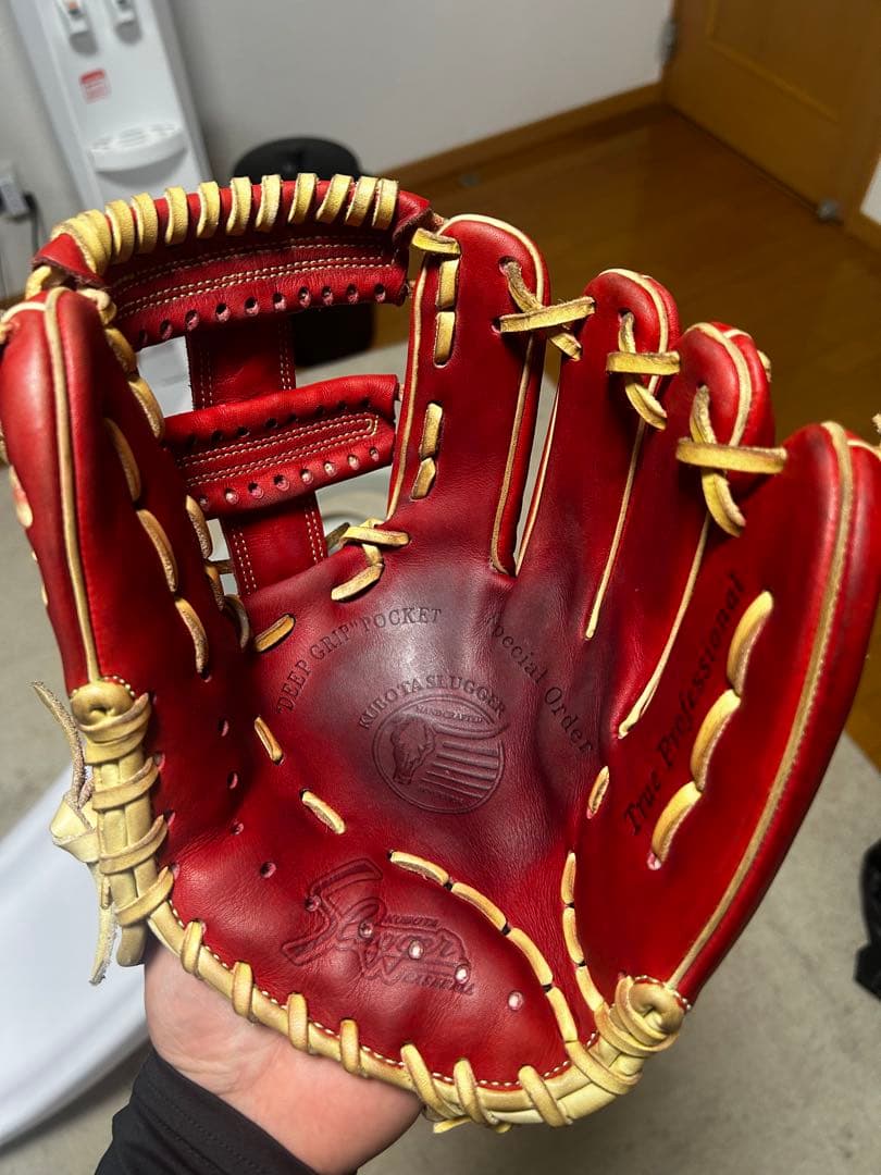 Slugger 赤 軟式グローブ 右投げ用