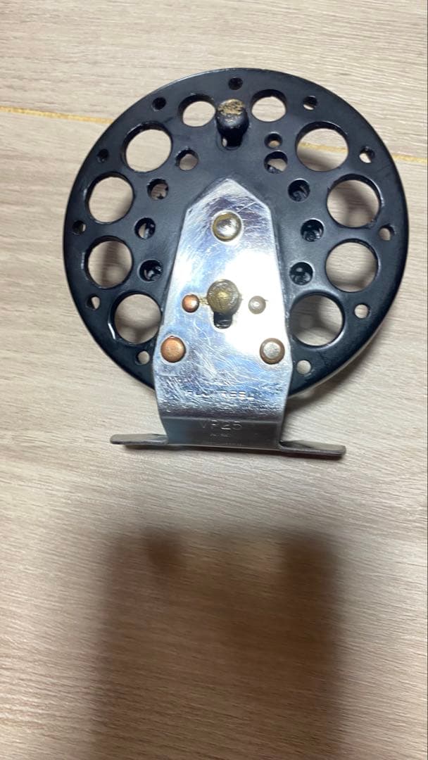 フジリール VP-25改10穴 チヌ 富士工業ヘチ落とし込みリール タイコリール