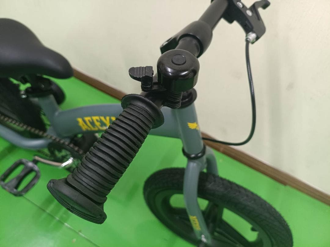 新品未使用 3in1 子供自転車 キックバイク 12インチ GRAY色