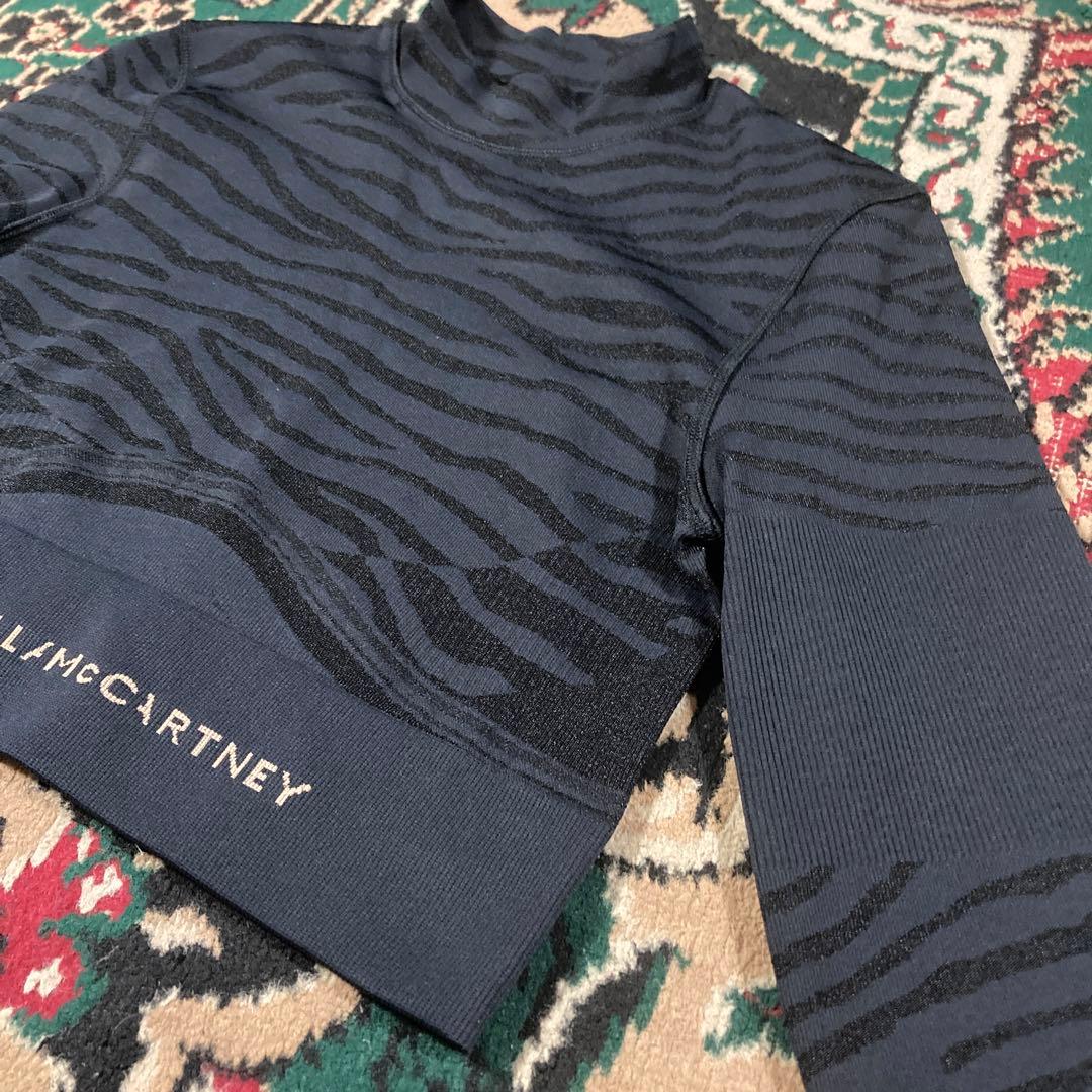 美品adidasステラマッカートニー　ロゴ　トップス　ストレッチ　ゼブラ　ヨガ