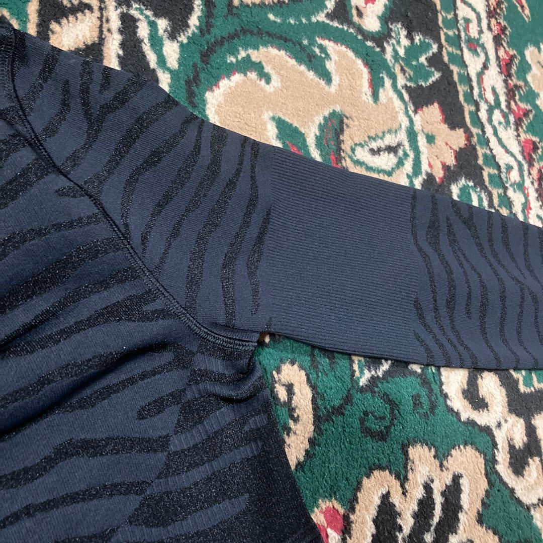 美品adidasステラマッカートニー　ロゴ　トップス　ストレッチ　ゼブラ　ヨガ