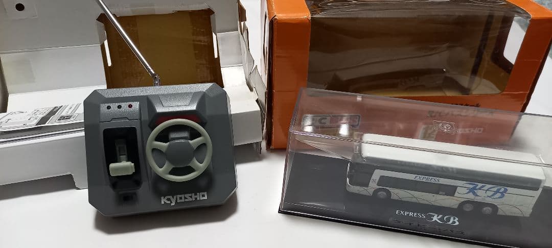 KYOSHO RC BUS 1:80　KBバス