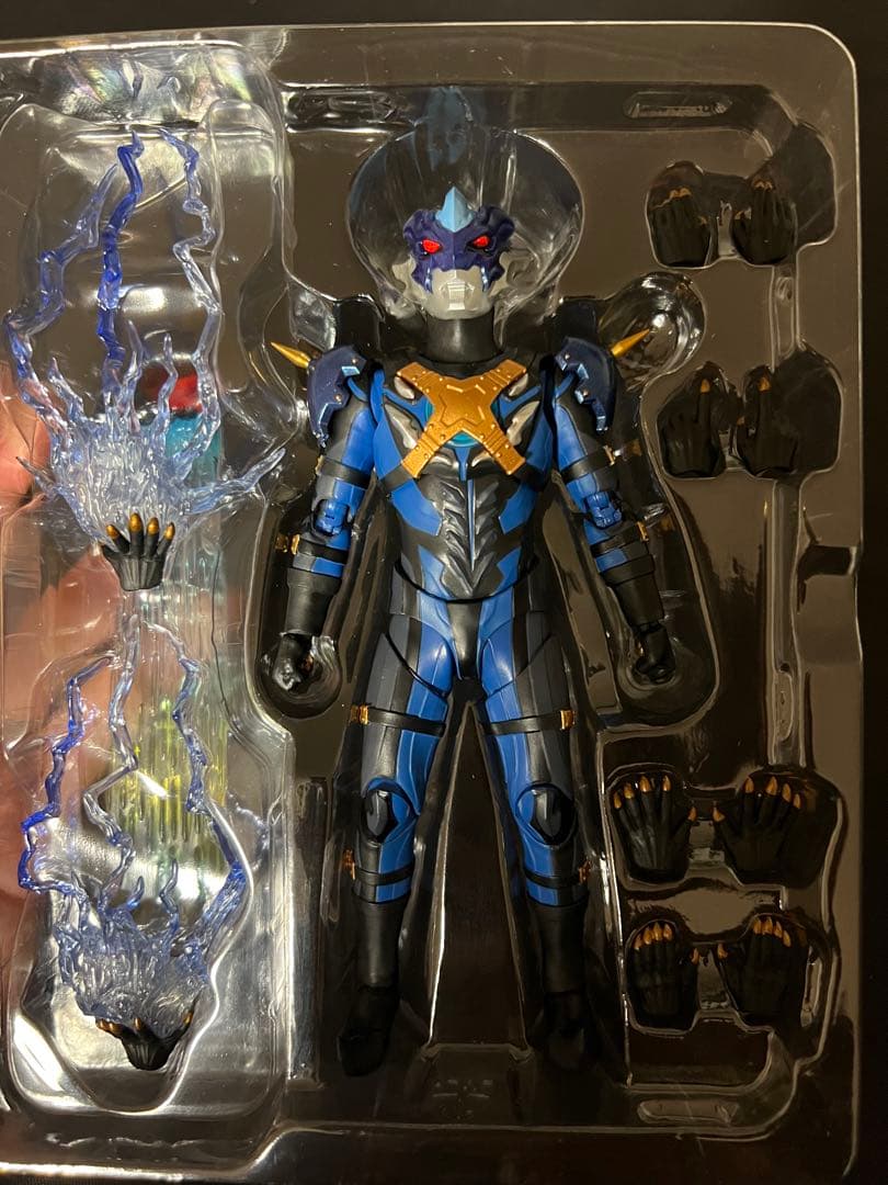 魂ウェブ商店限定 ウルトラマントレギア S.H.Figuarts 中古品