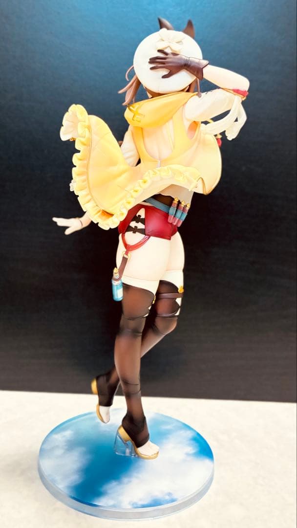 ライザ　フィギュア　ライザのアトリエ ～常間の女王と秘密の隠れ家～　アルター