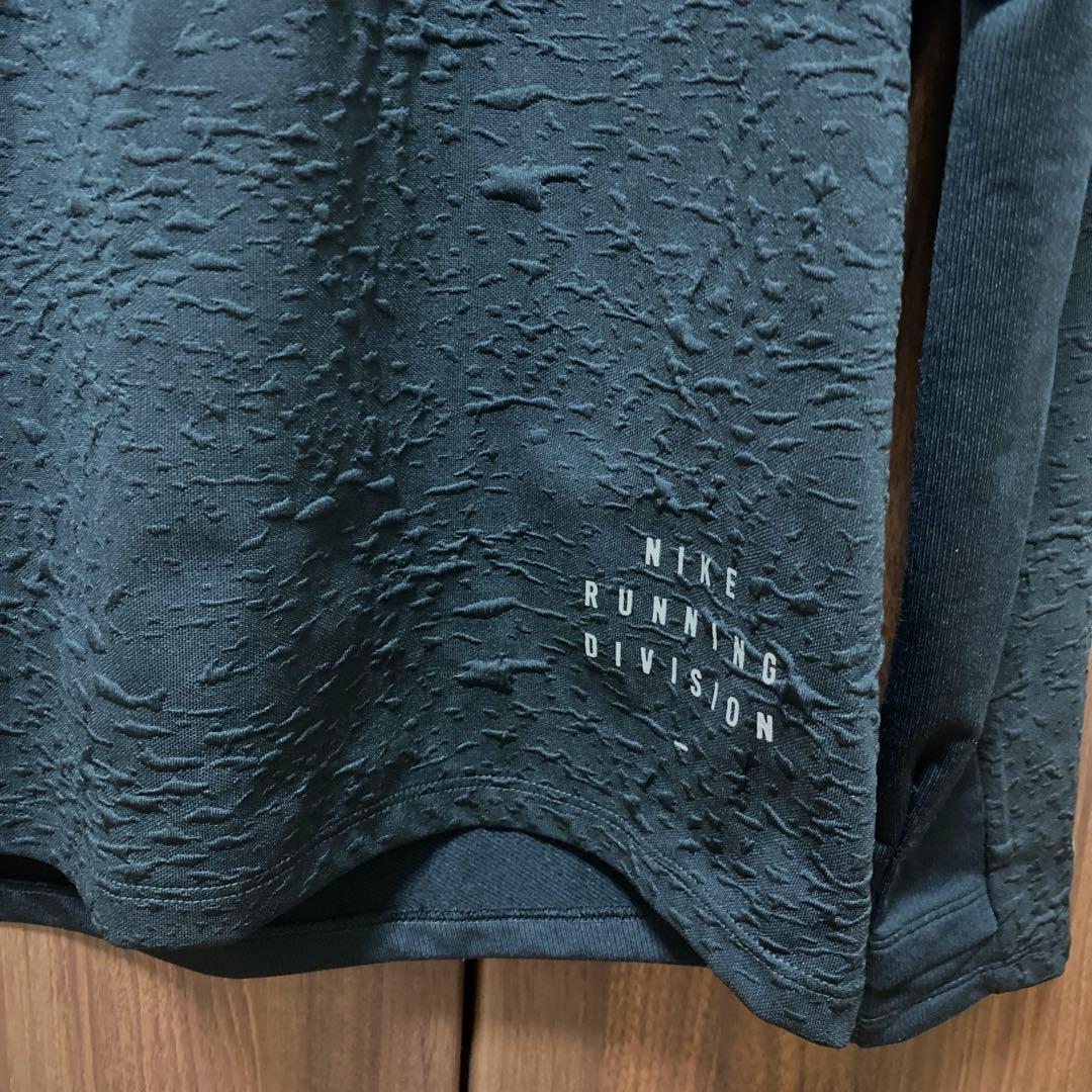 NIKE RUNNING DIVISION ハーフジップ長袖シャツ