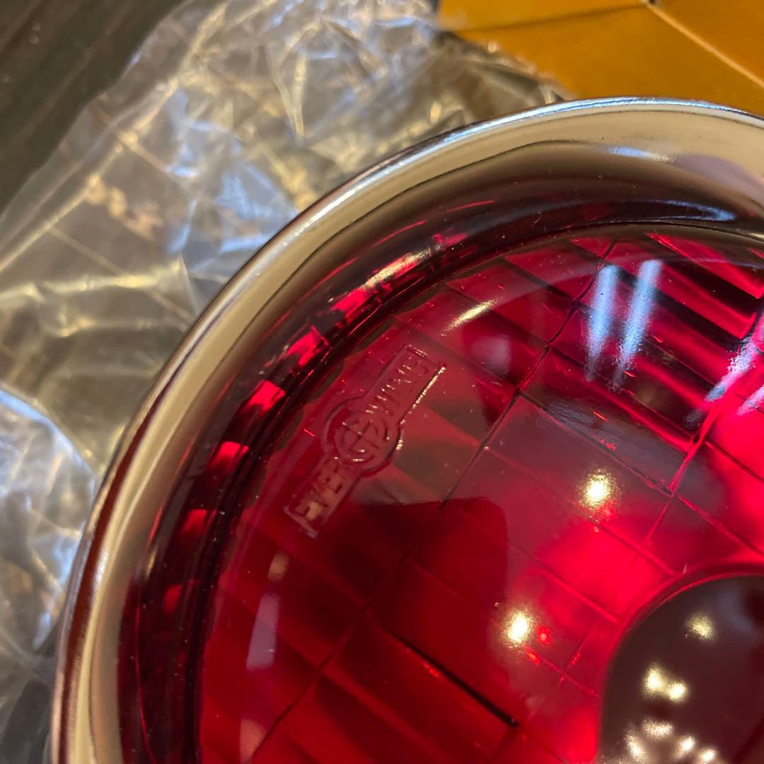 F200 フォグランプ 赤
