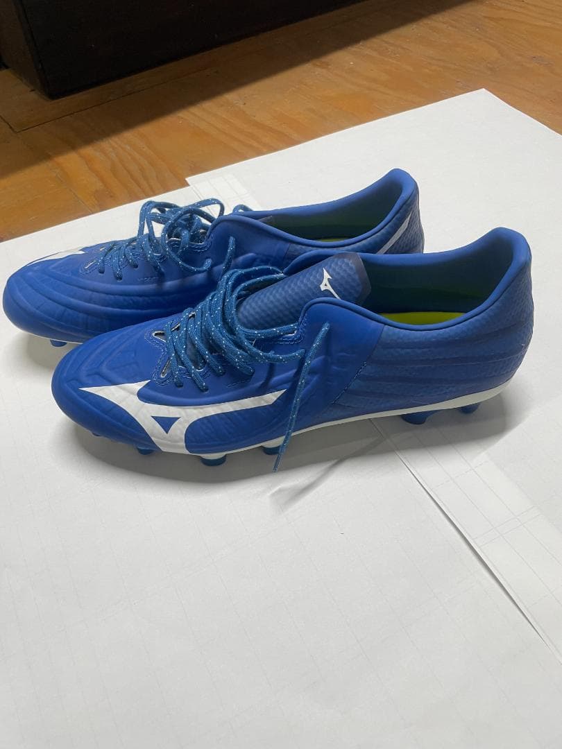 【未使用品】希少なサイズ28cmミズノサッカースパイク REBULA(レビュラ)