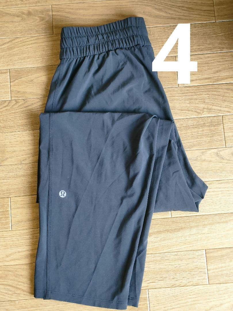 本日限定価格　ルルレモン　プルオンミッドライズ クロップパンツ　 4 ブラック