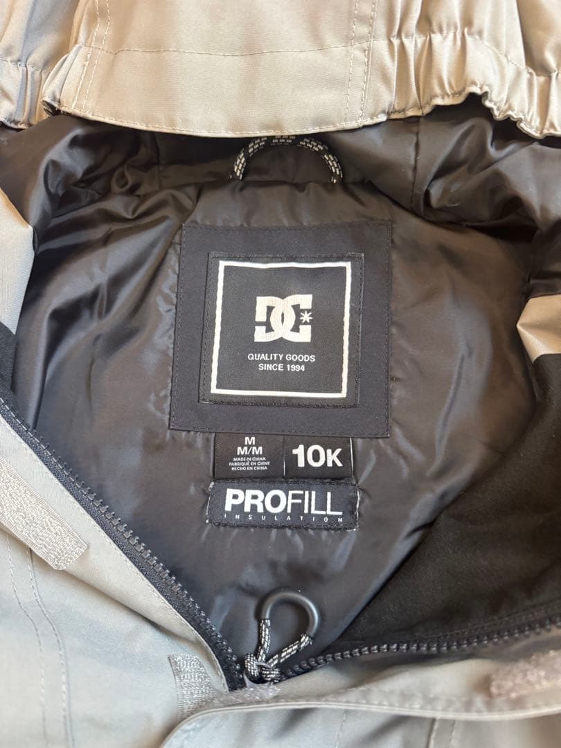 DCスノーボードジャケット キッズ　10K Mサイズ