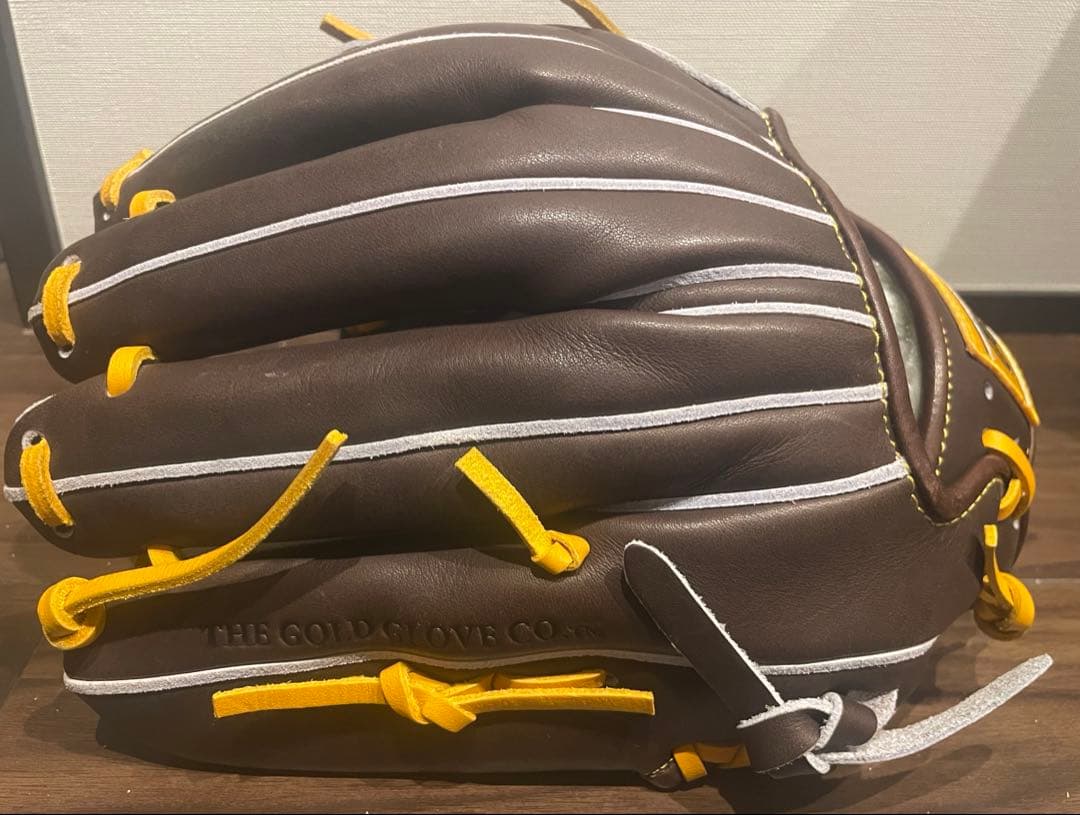 美品　ローリングス　軟式グローブ　内野手用　11.75インチ