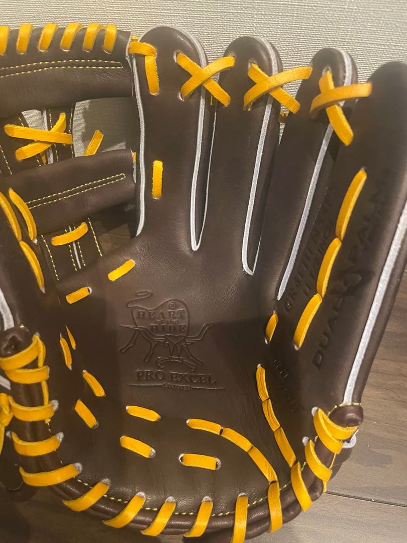 美品　ローリングス　軟式グローブ　内野手用　11.75インチ