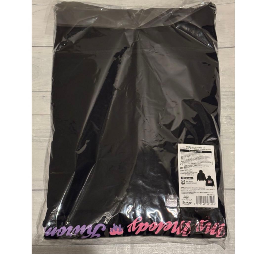 ［新品］伊藤潤二 サンリオ ギャル富江 マイメロディ クロミ ジップパーカーL