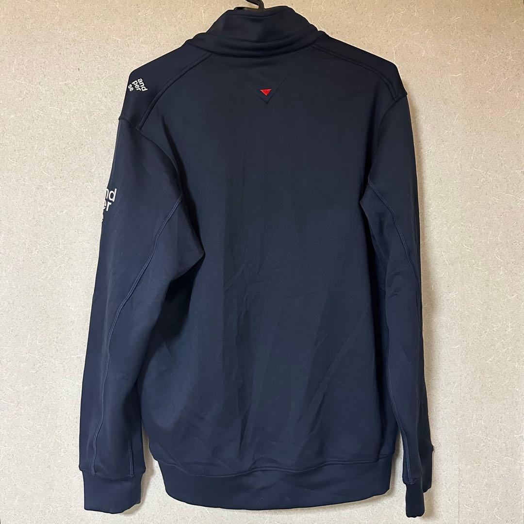 And per se ネイビー ジップアップジャケット ロゴ入り