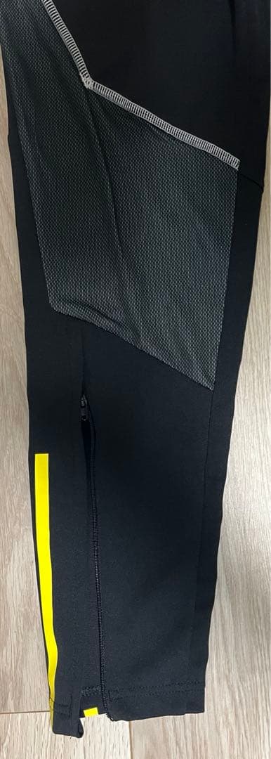 adidas セルティック　トラックパンツ　トレーニングパンツ　ジャージ　新品
