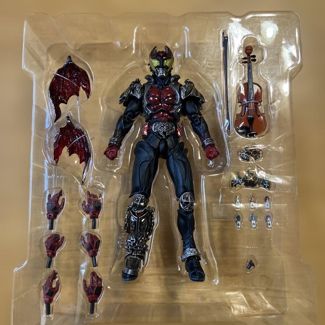 バンダイ　Vol. 50 仮面ライダー キバ　初回生産版　開封良品