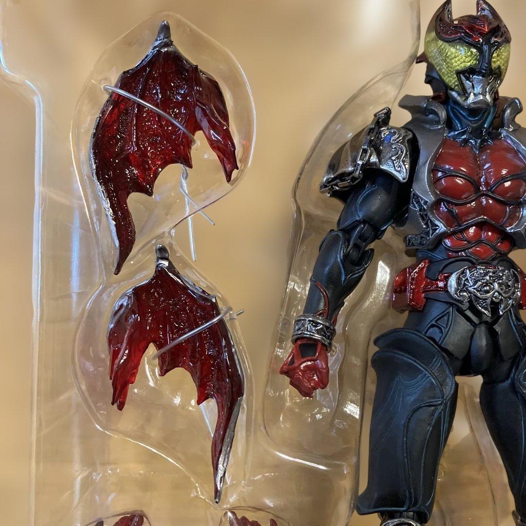 バンダイ　Vol. 50 仮面ライダー キバ　初回生産版　開封良品