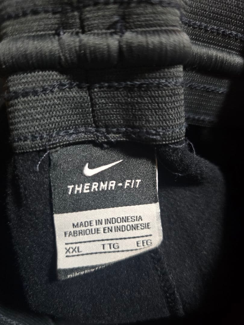 桜花学園高等学校　Nike Therma-Fit XXL 黒 パンツ　冬遠征着