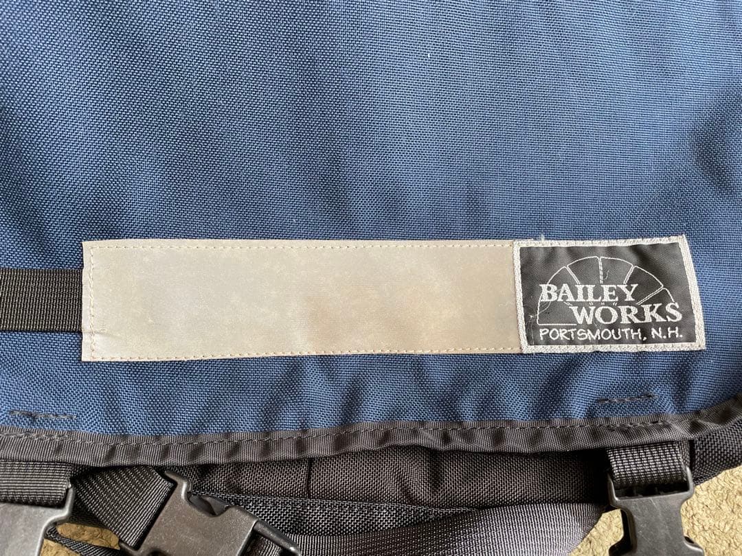 BAILEY WORKS メッセンジャーバッグ ネイビー