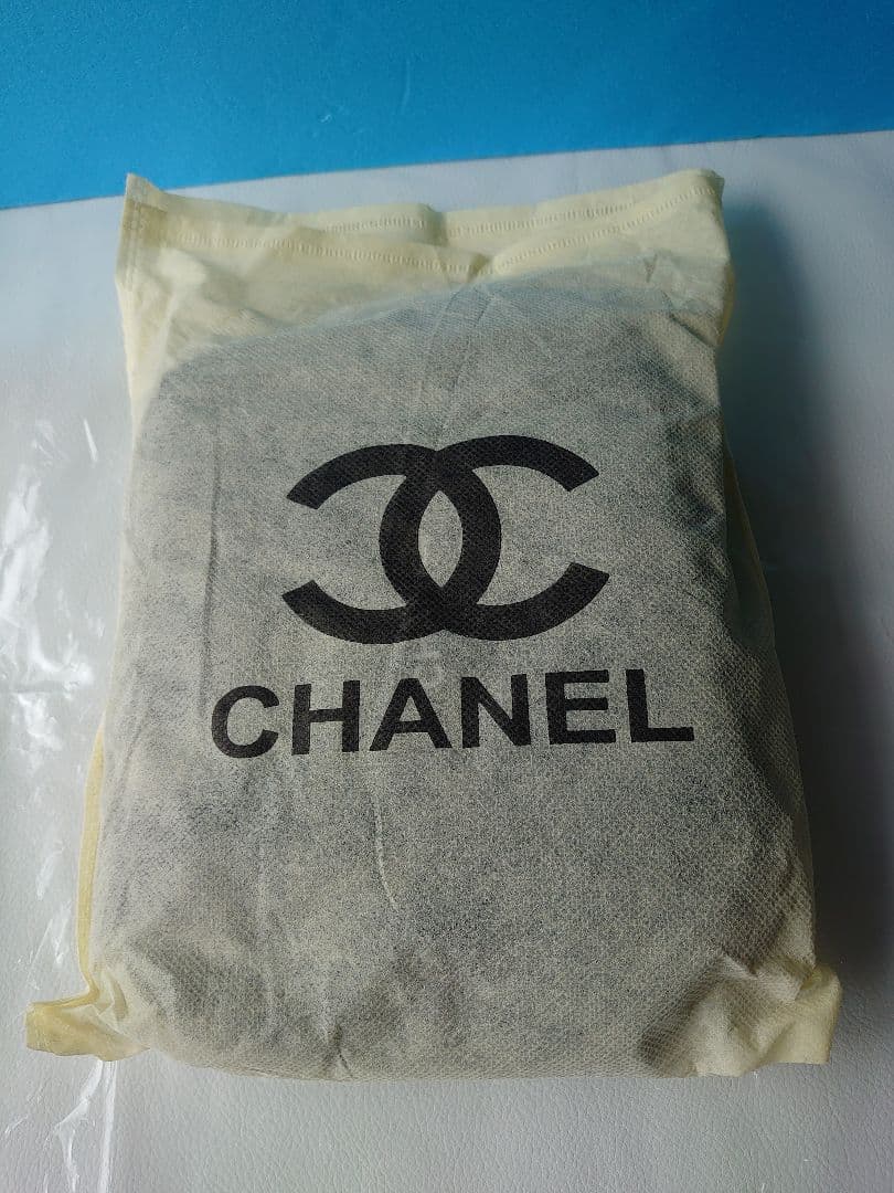 CHANEL　ノベルティ　ジッパー可愛いココマーク ブラックバック　チャーム付