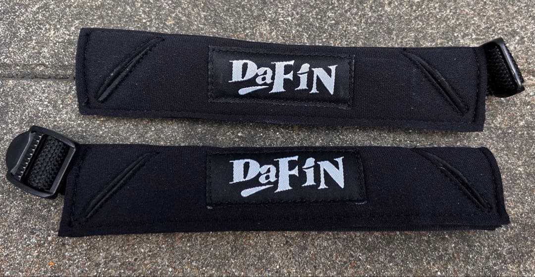 新品　ダフィン　Dafin×VISSLA コラボフィン　ステッカー付