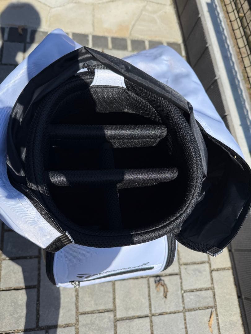 美品　TaylorMade トゥルーライト キャディバッグ