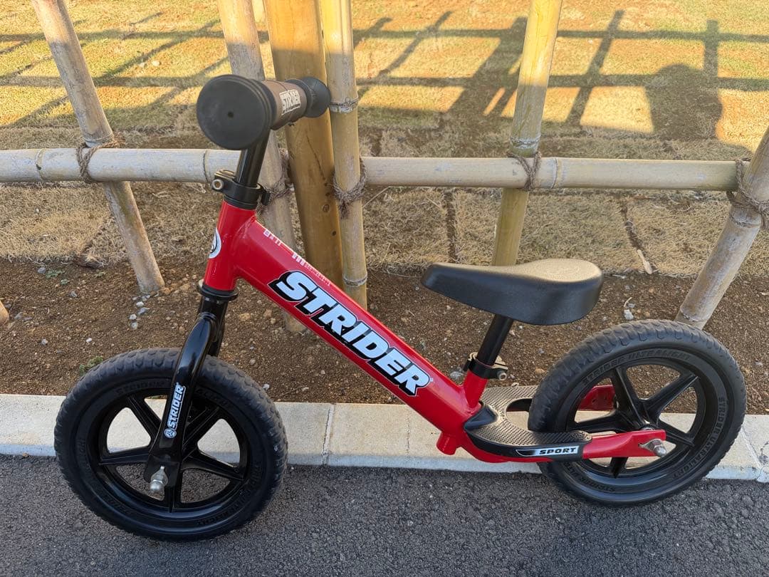 【使用少】STRIDER ストライダー　レッド　赤色　スポーツ