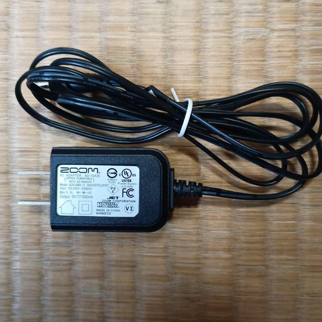 ZOOM G2 FOUR 箱付