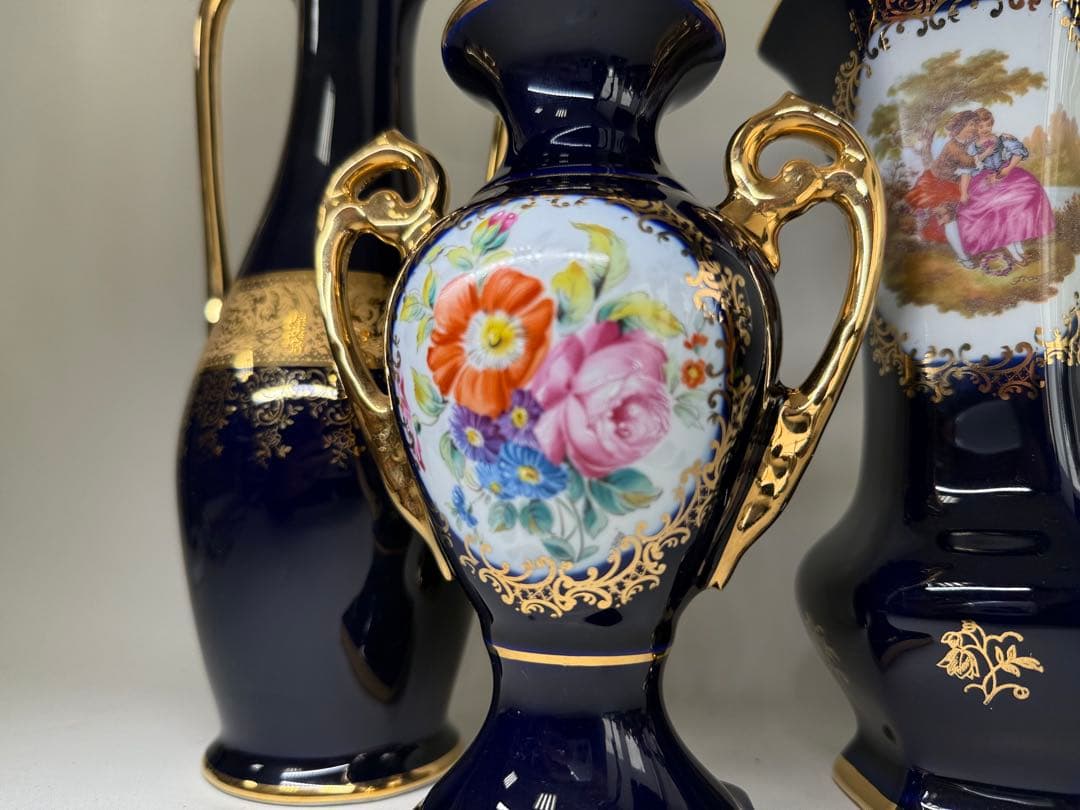 T25 LIMOGES CASTEL リモージュ22金彩磁器 飾瓶３点まとめ