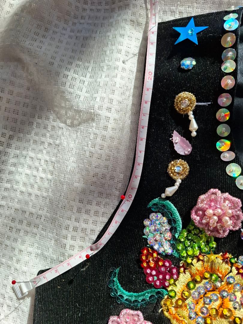 フォークダンス、チャコットベスト手刺繍