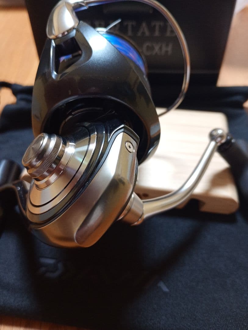 【7/25夜まで】Daiwa24セルテートLT4000CXH　ブラックスプールⅡ
