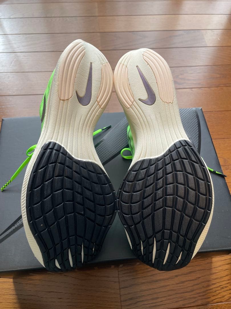 値下！［未使用］ NikeズームX ヴェイパーフライネクスト％25.5cm