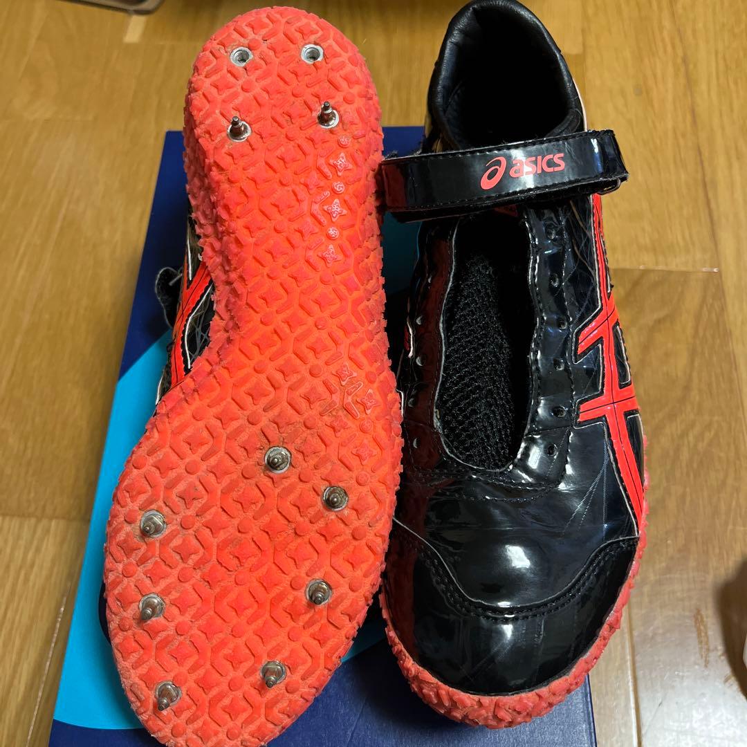 少し汚れはありますがほぼ新品。針2本ありません。