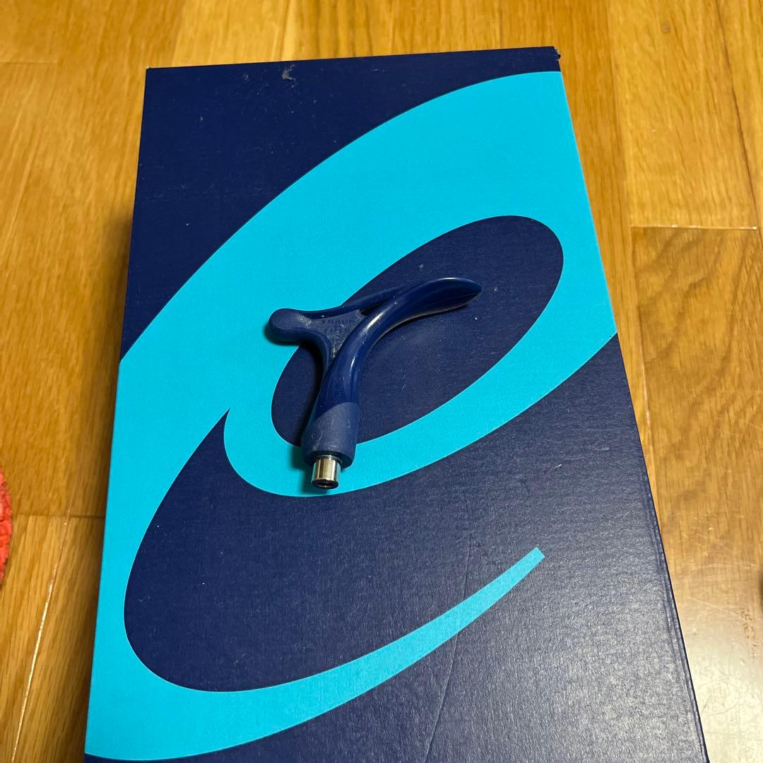少し汚れはありますがほぼ新品。針2本ありません。