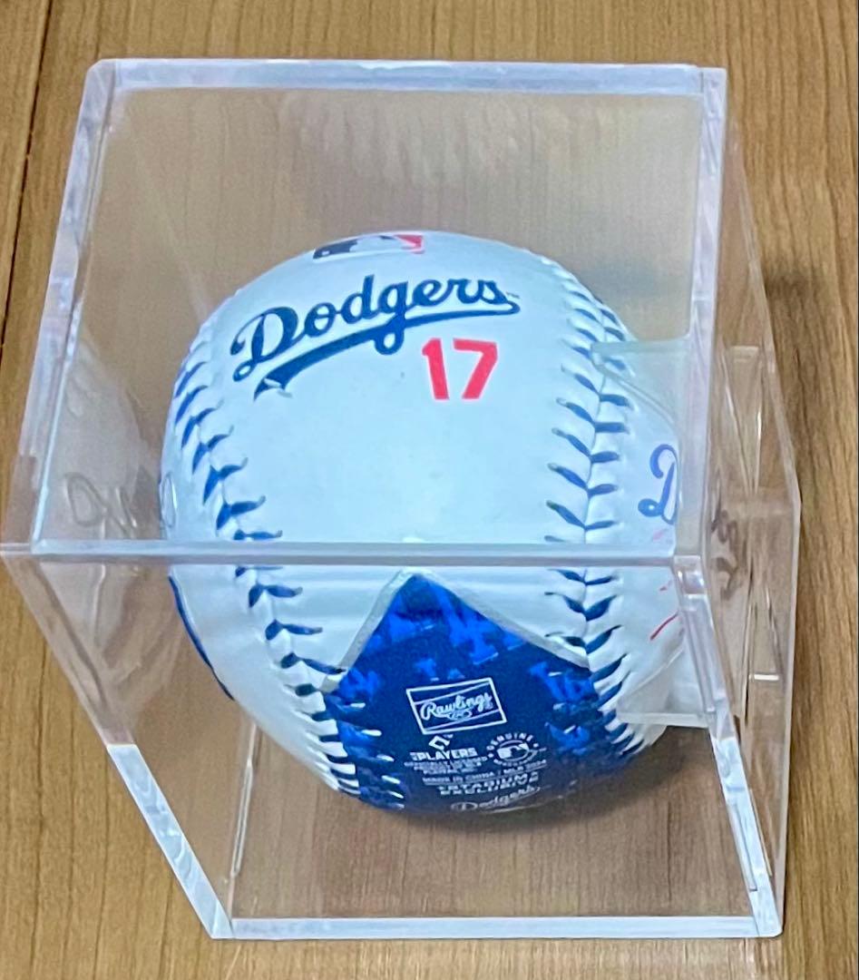 大谷翔平　ドジャース スタジアム 限定　ボール　サイン刺繍入り　　レア