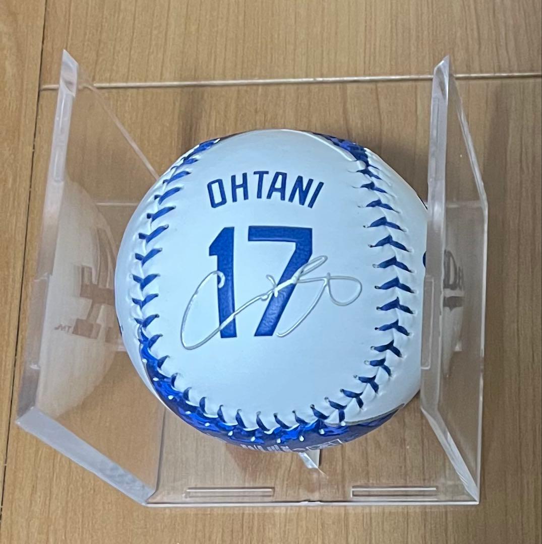 大谷翔平　ドジャース スタジアム 限定　ボール　サイン刺繍入り　　レア