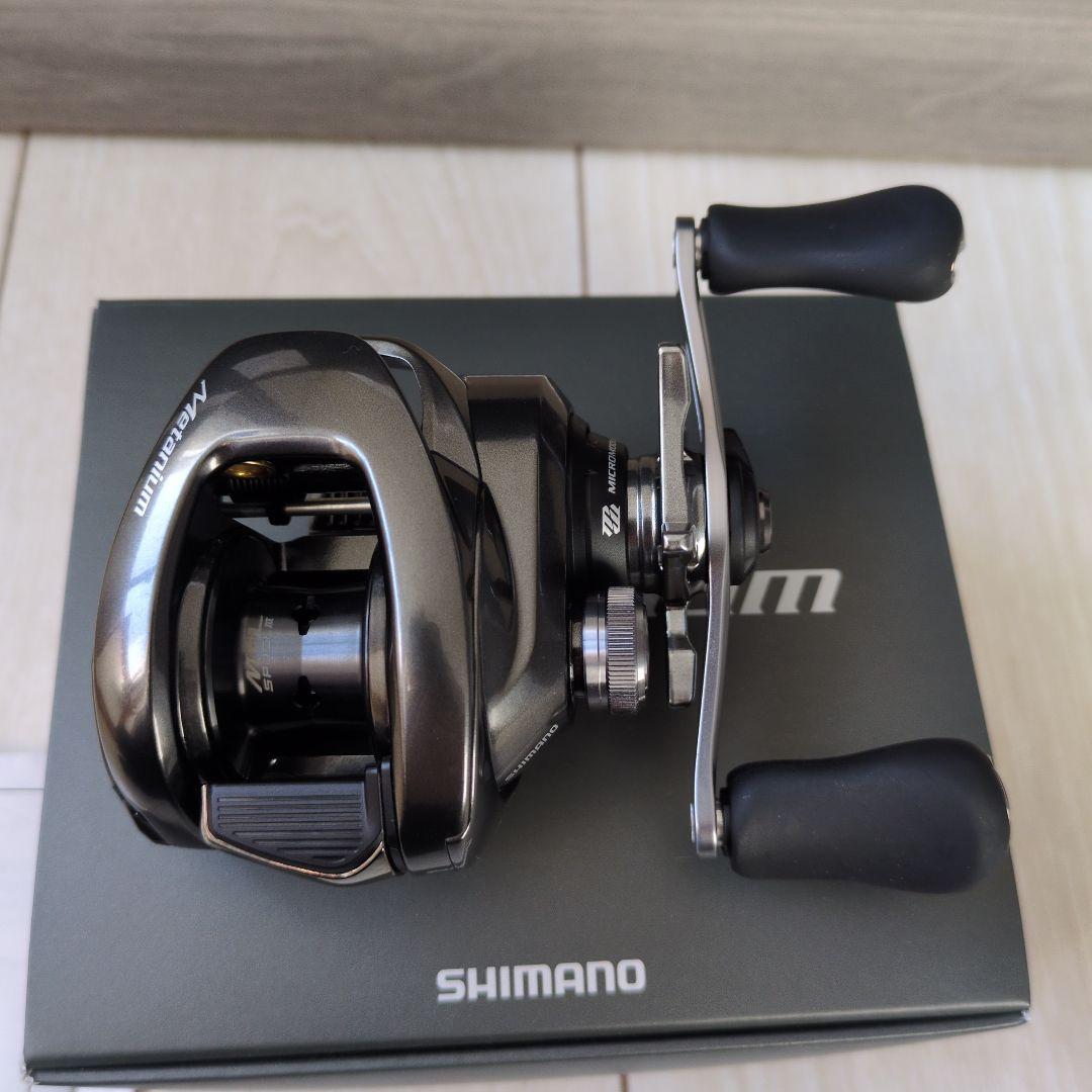 シマノ　20メタニウム　　新品未使用　右巻きノーマル
