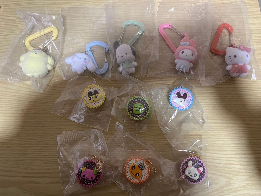 たまごっち　手作りおやつチャーム サンリオカラフルカラビナチャーム　コンプセット