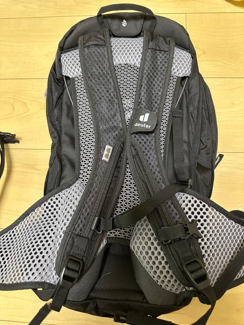 deuter RACE EXP AIR 14+3 バックパック